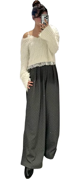 Rhinestone Slacks 20 LOOK