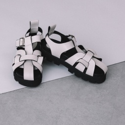 colony2139_ss_styling