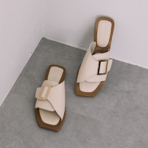 colony2139_ss_styling