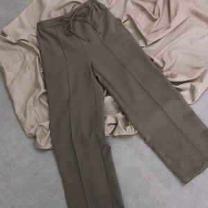 colony2139_ss_styling