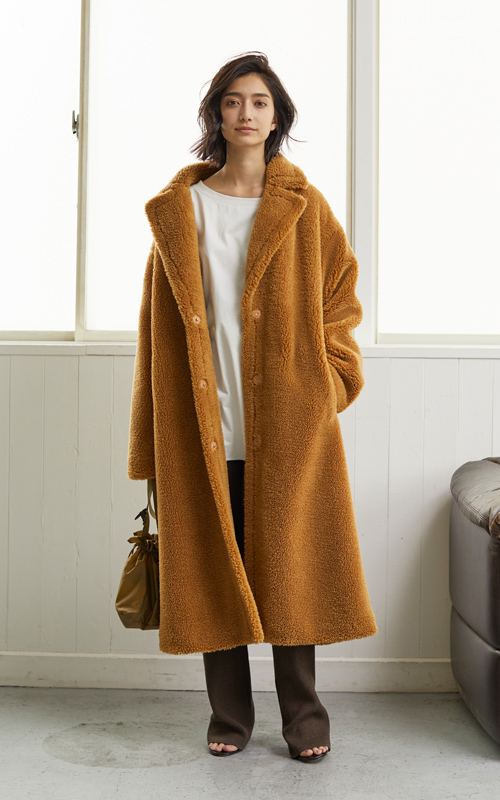 STAND STUDIO VOLUME COAT STYLING 1