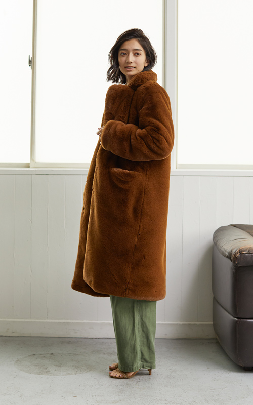 APPARIS LONG COAT STYLING 2