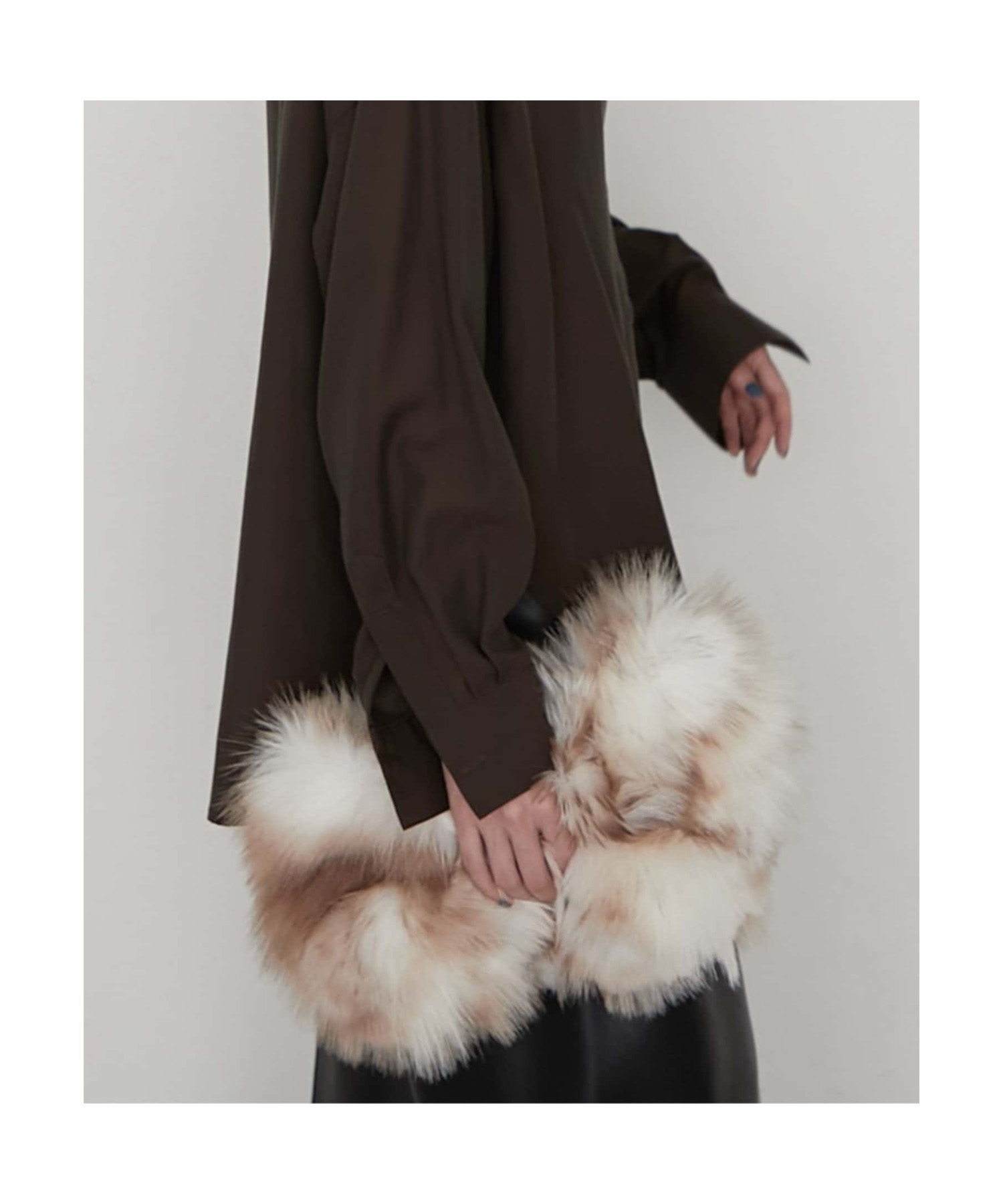 LOOK 01