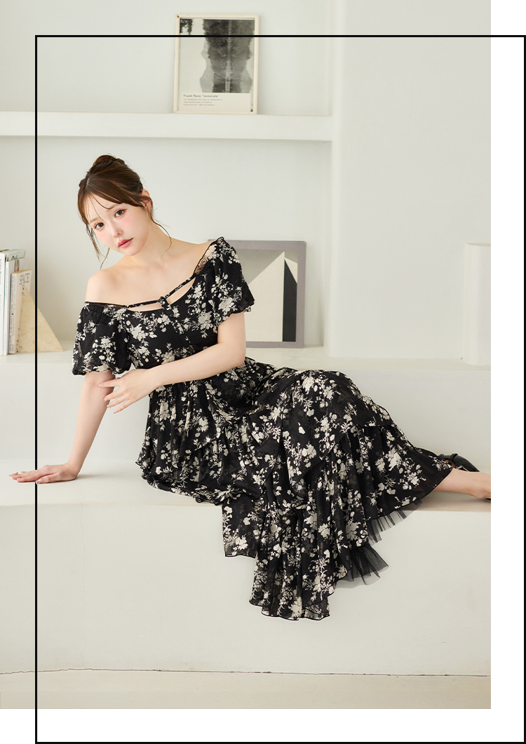 バックリボンティアードワンピ