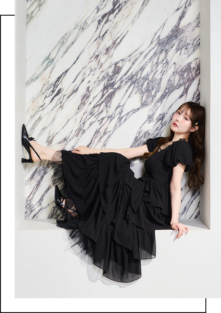 バックリボンティアードワンピ