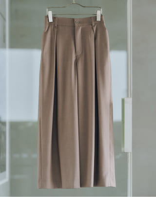 ワイドレッグパンツ
