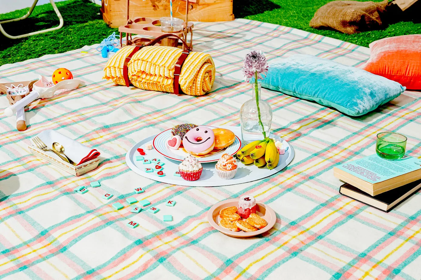 Call Me the “Picnic Girl” 川栄李奈と楽しむ春のピクニック