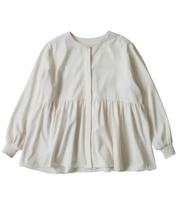 今、買い足したい通勤服 2026 春