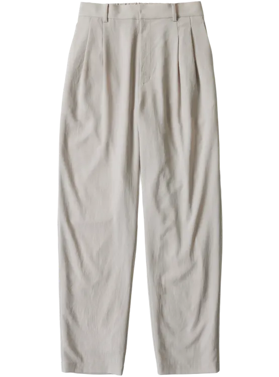 今、買い足したい通勤服 2026 春