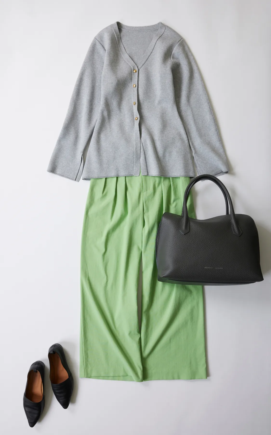 今、買い足したい通勤服 2026 春