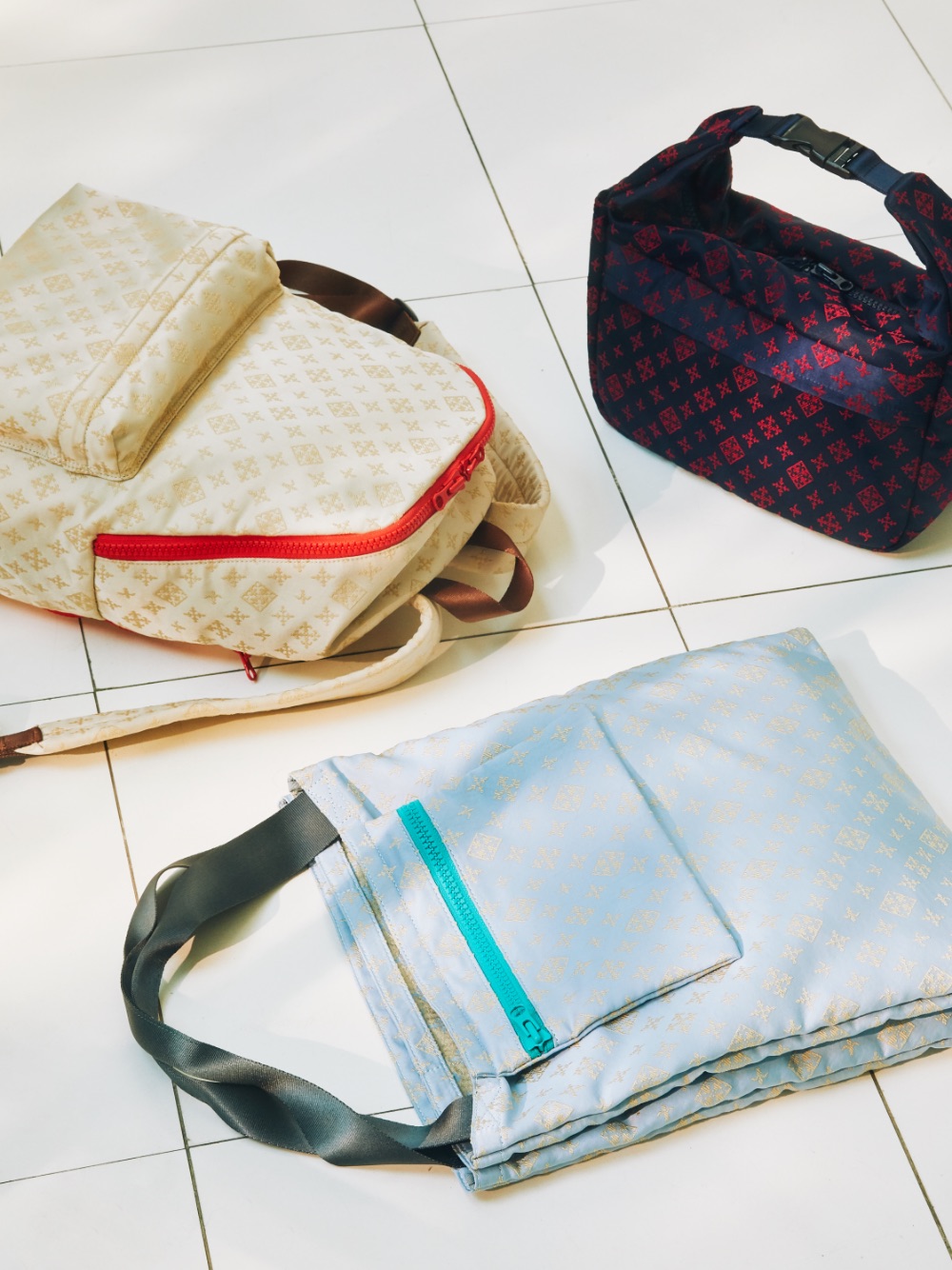 蛯原友里さんmeets「ラシット」おしゃれ機能派バッグで春を満喫