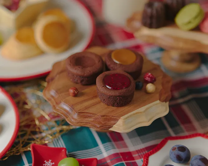 salut Christmas Collection