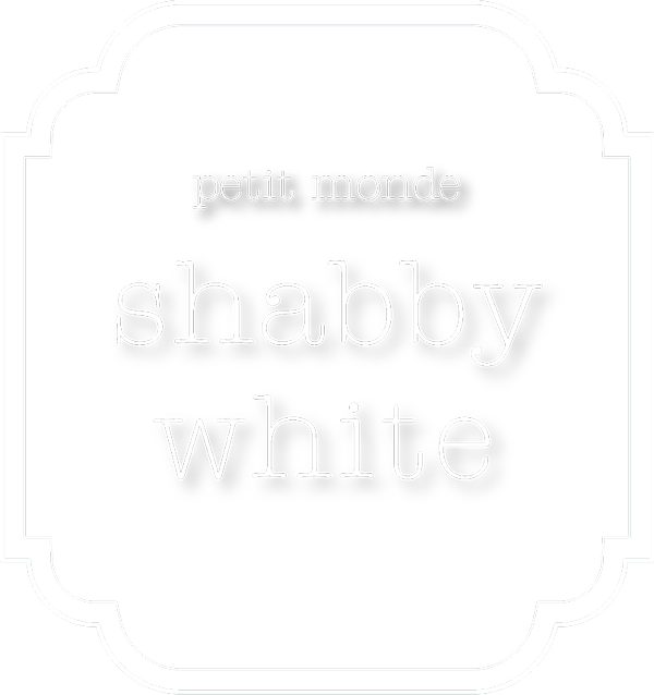 petit monde | shabby white