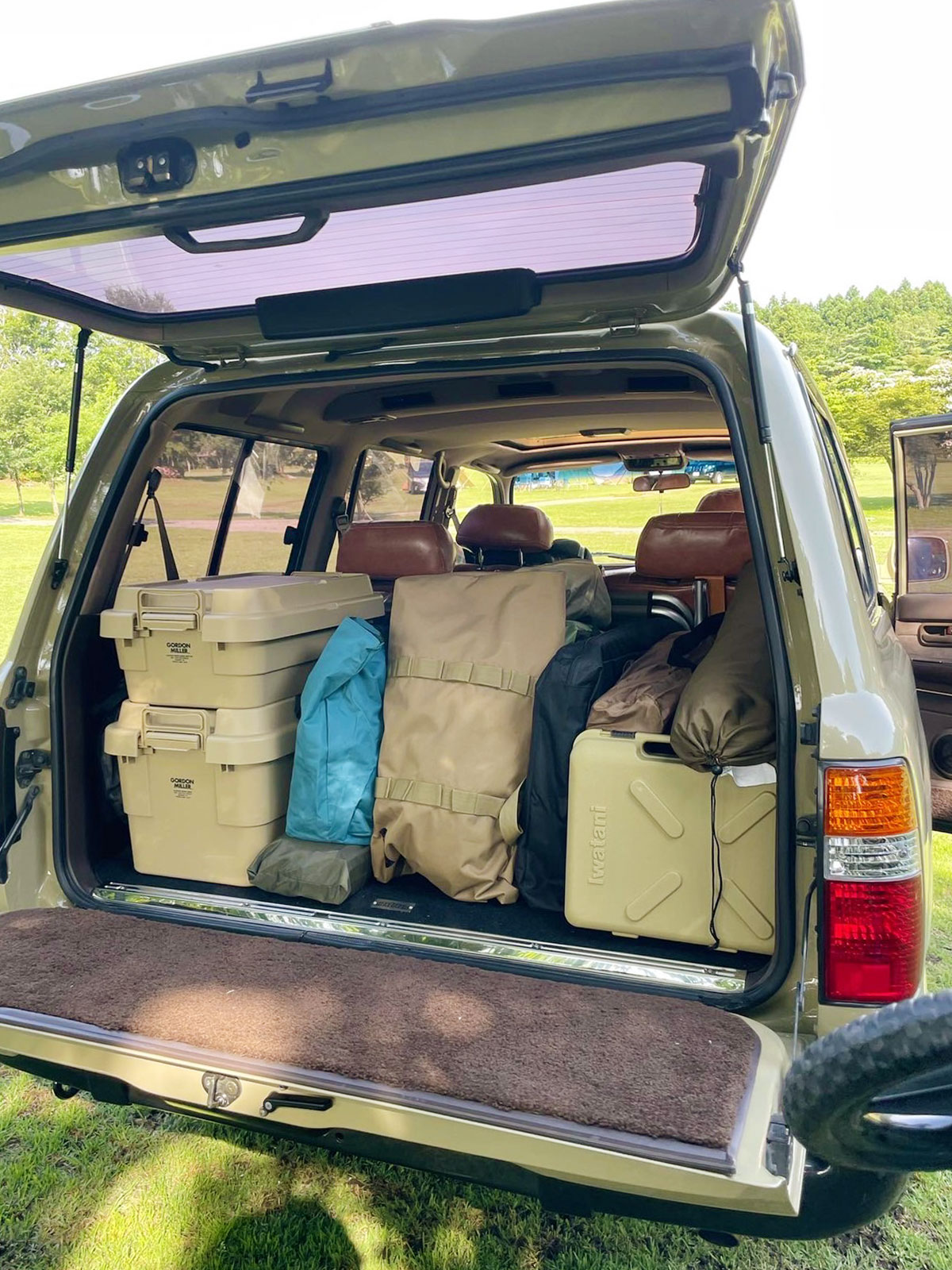 CAMP HOLIC SEASON TOPICS VOL.01_85.jpg