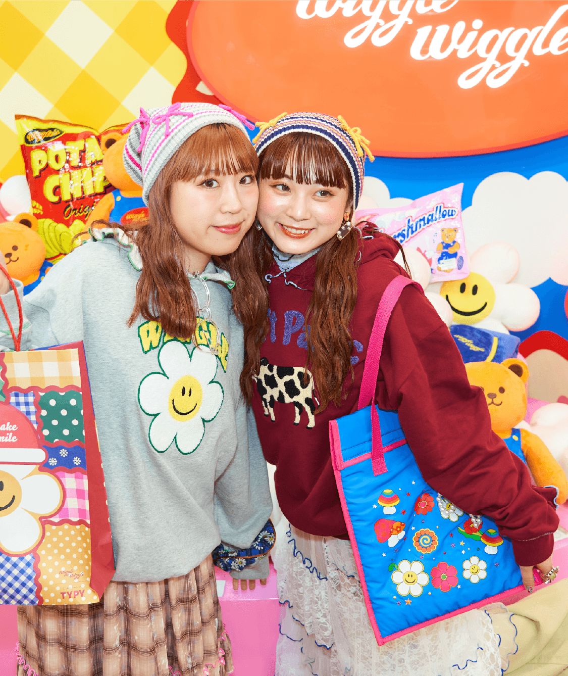 wiggle wiggle × TYPY