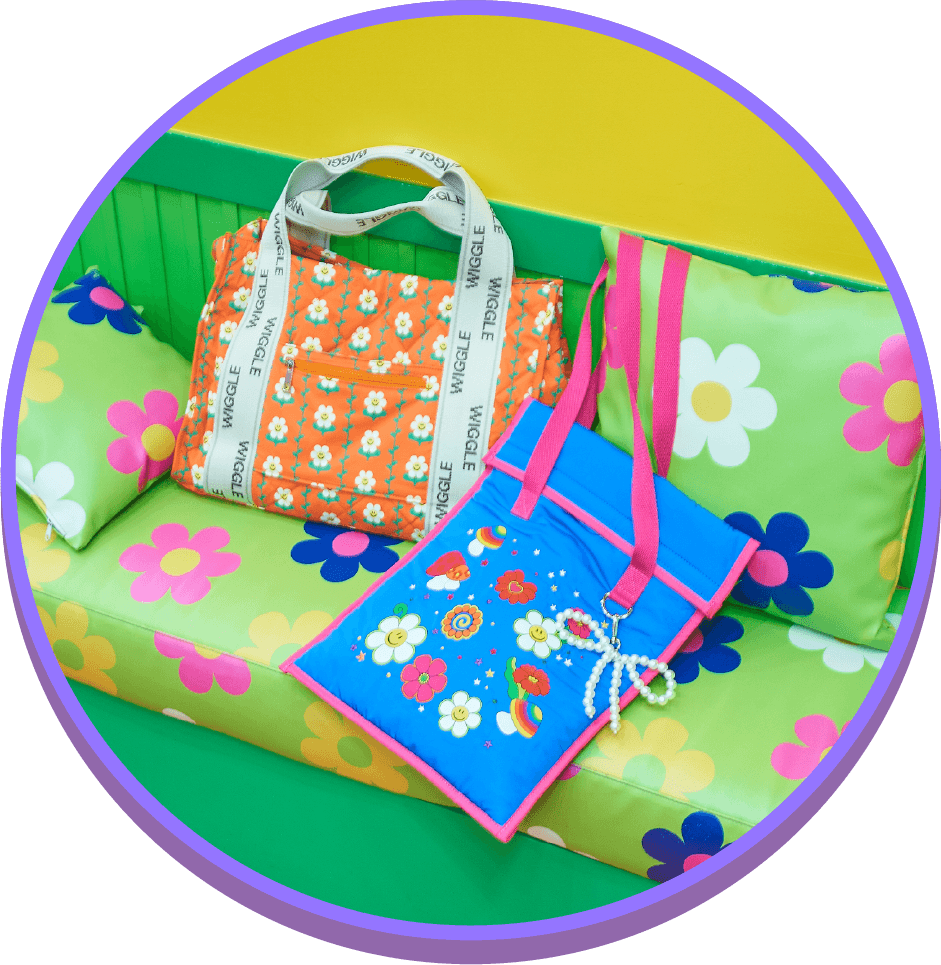 wiggle wiggle × TYPY